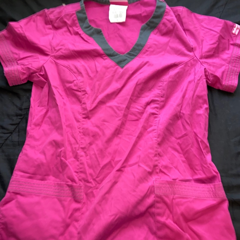 Scrub top